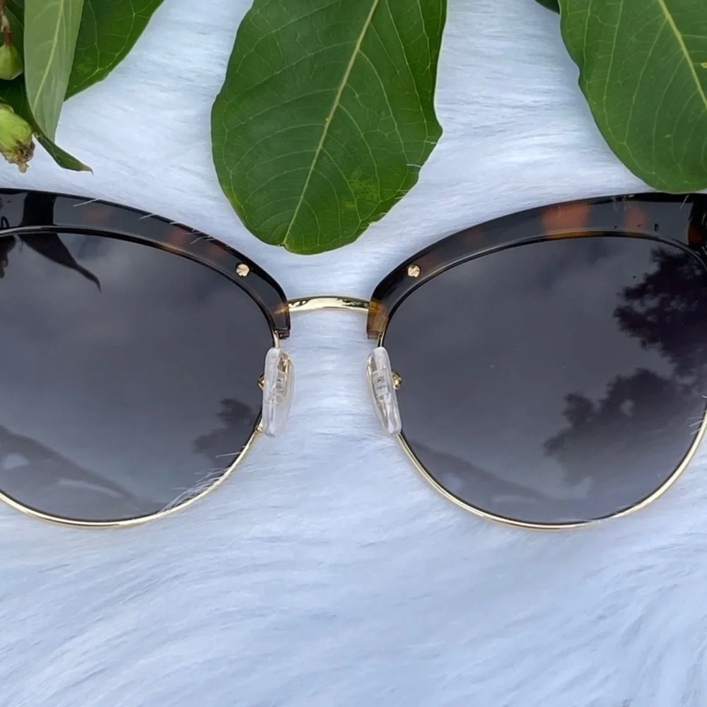 NWT Moschino Cat-Eye Tortoise Butterfly Sunnies